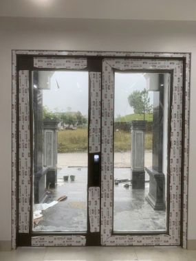 Cửa nhôm thủy lực Maxpro JP