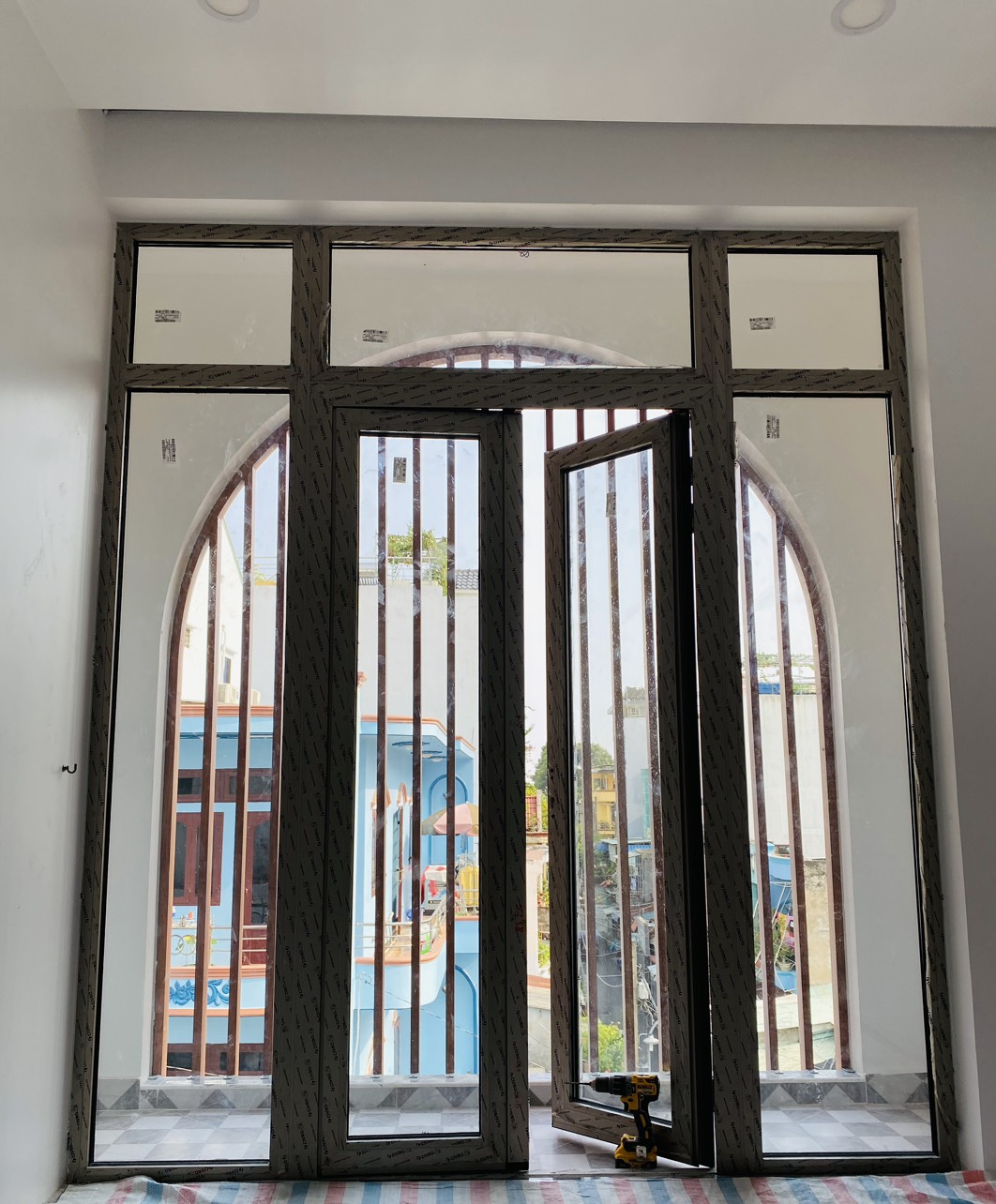 Cửa Nhôm Civro