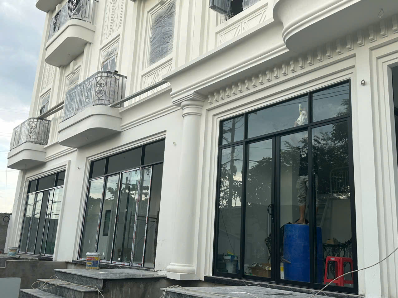 Báo giá thi công cửa nhôm nhập khẩu chính hãng TP.HCM